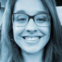 Alexa Hoyle photo