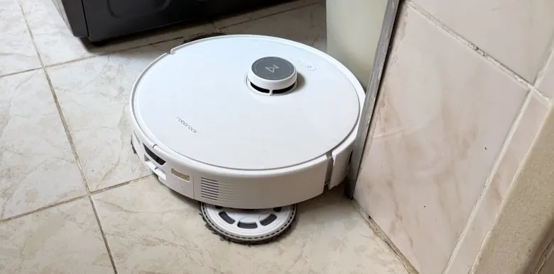 roborock-qrevo-curv-bgr-7