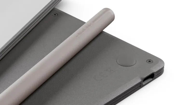 The Remarkable Paper Pure sitting on a white background with a close-up of the stylus sitting on top